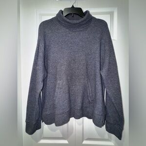 Faherty Gray Knit fold over neck front pocket long sleeve shirt. Size L GUC